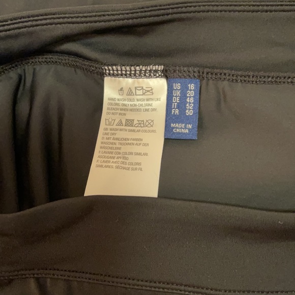 Swim skirt  black 16. NWOT - Picture 5 of 8